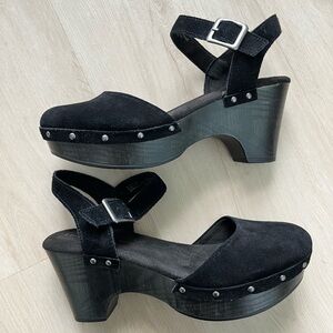 House of Harlow 1960 black suede clog heels in size 9. Worn once